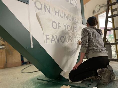 choosing   material   prop blog spur creative