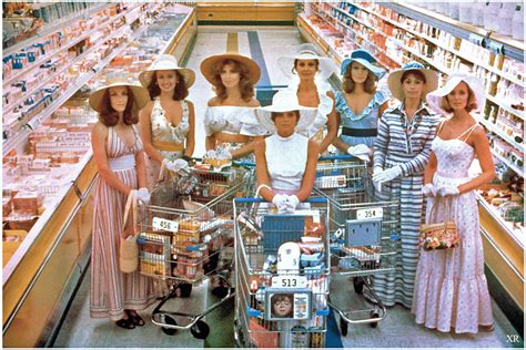 The Stepford Wives, 1975 : r/OldSchoolCool