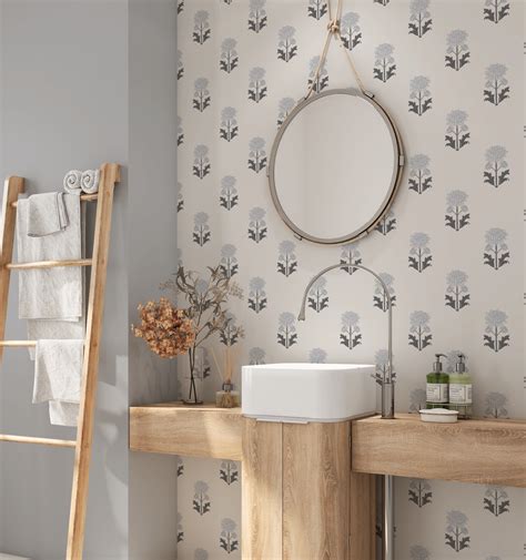 Gold Floral Pattern Wallpaper