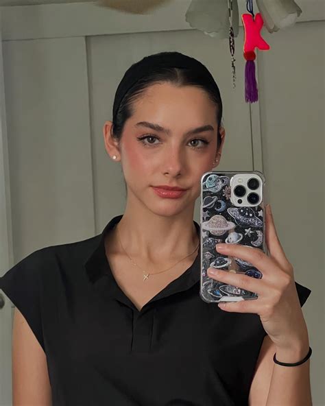 Karina Flores (@karifloresb) • Instagram photos and videos