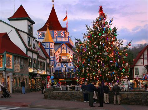 The 2024 Visitor Guide to Helen, Georgia: Eat, Stay & Play