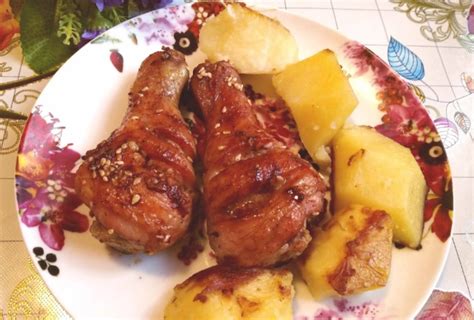 Тези мариновани пилешки бутчета стават супер крехки и вкусни, тайната е ...