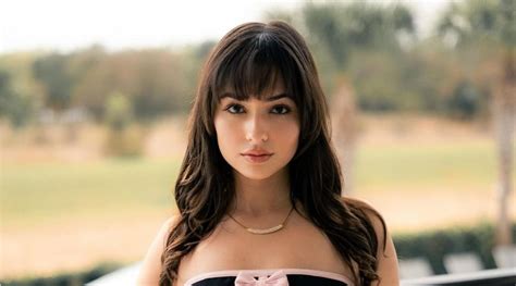 Lily Blaze - Age, Height, Net Worth, Boyfriend, Bio, Facts, Wiki