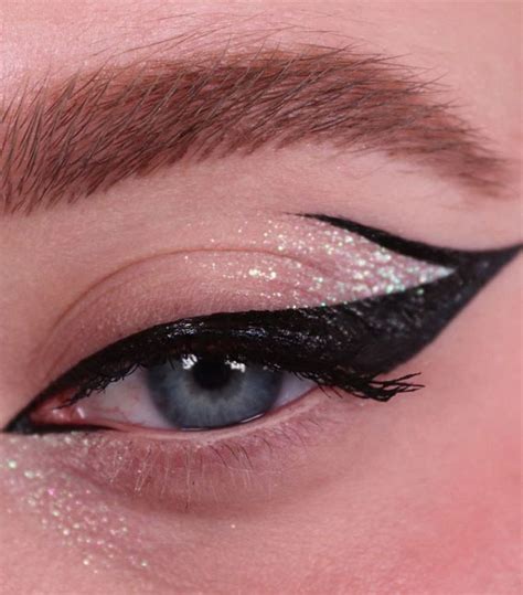 Simple Black Eye Makeup | Saubhaya Makeup