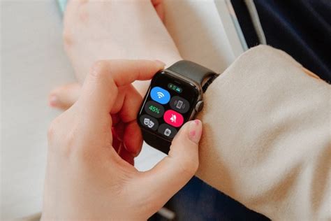 how to find control center on apple watch