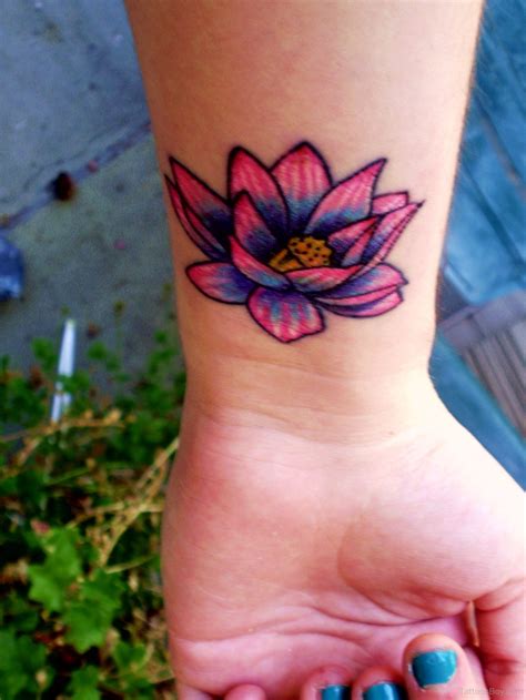 tattoo flower wrist