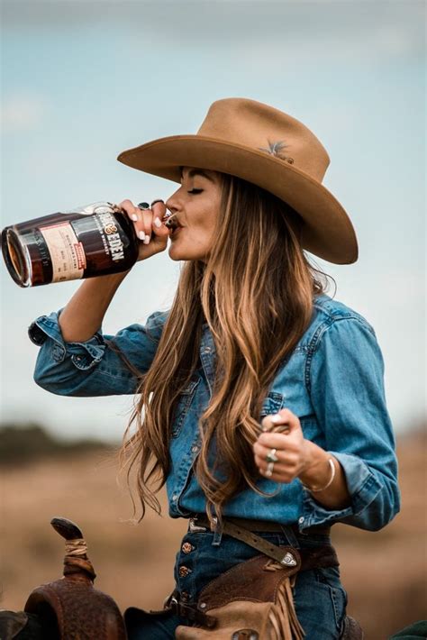 Whiskey cowgirl | Western photoshoot, Cowgirl photography, Cowboy ...