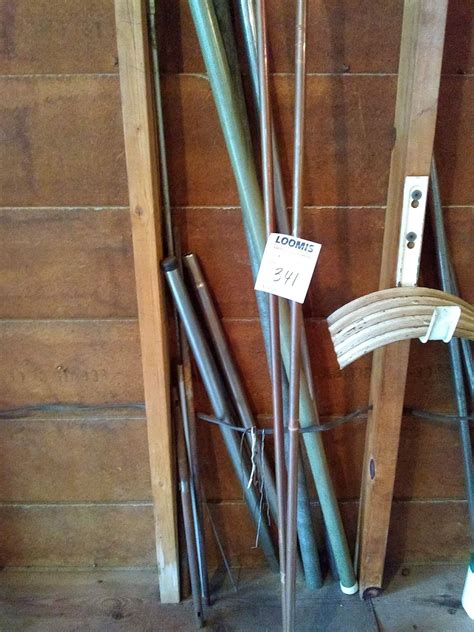 METAL LOT W/ POSSIBLE COPPER TUBING