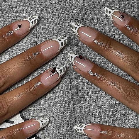 23 Spider Nail Art Ideas for a Subtly Spooky Mani
