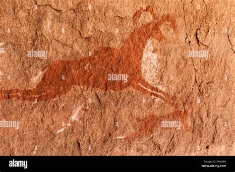 Prehistoric Petroglyphs - Rock Art - Akakus (Acacus) Mountains, Sahara, Libya Stock Photo - Alamy