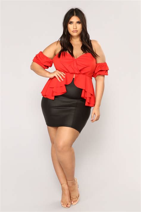 880 Latecia Thomas ideas in 2025 | curvy woman, plus size model, plus
