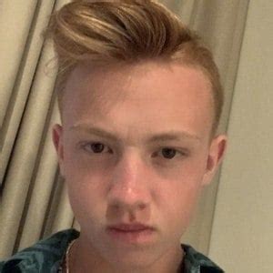 Gabes World - Age, Family, Bio | Famous Birthdays