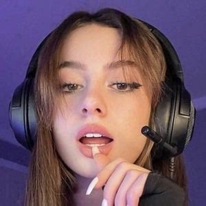 Sierra Cabot Tiktok Star Wiki Biography Age Boyfriend Family Images