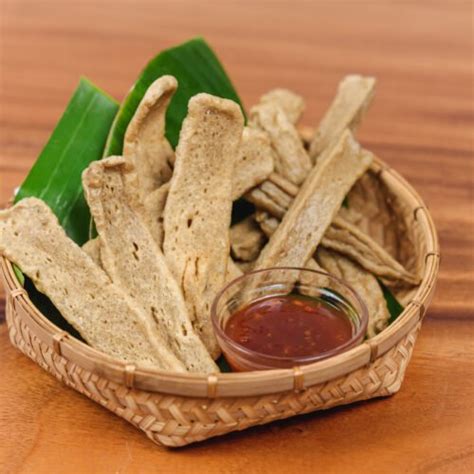 keropok lekor  savory malaysian fish snack munch malaysia