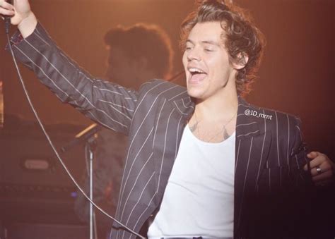 harry styles  tokyo hslot