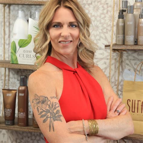 Robin Lynn Macy: A Look at Her Biography and Artistic Career