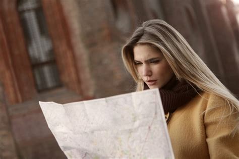 how to find out who owns commercial property