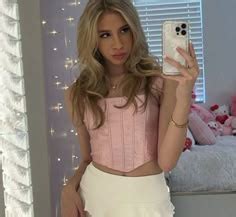 lana rae icon in 2024 | Women, Girl, Rae