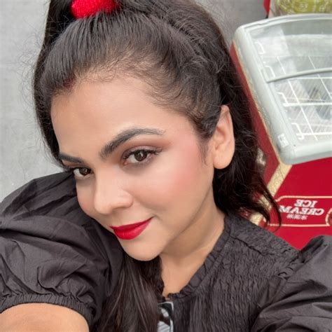 naya english teacher  lucknow