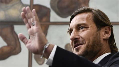 Francesco Totti: Leeds Tipped to Make Shock Offer to Bring Roma & Italy ...