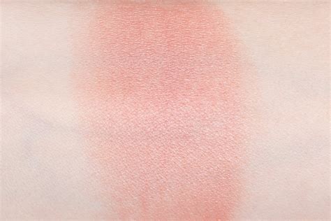 Весенне-летняя колекция Cle de Peau Beauté: отзывы и свотчи | Beauty ...