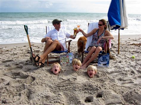 Wacky Fazackerley Family Photos 2010 | Beach family photos, Family ...