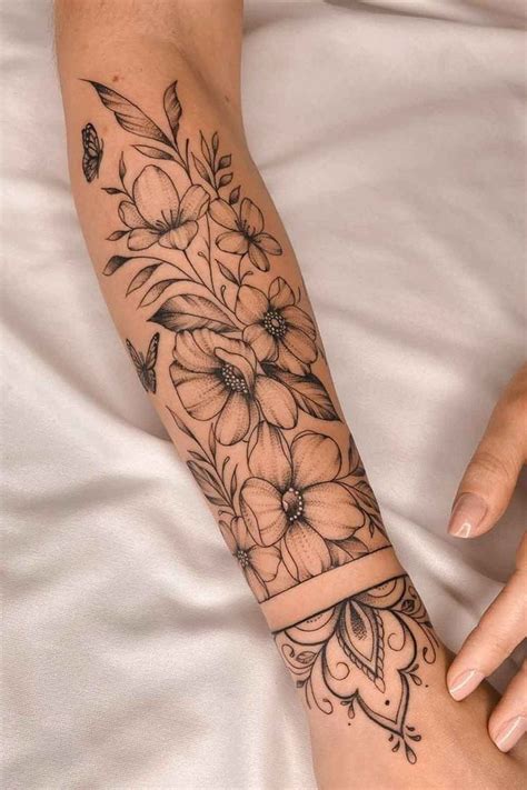 Tatuagem Feminina Braço Fechado Delicada