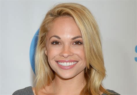 Dani Mathers - Wallpics.Net - Wallpapers, Photos, Pictures, Backgrounds