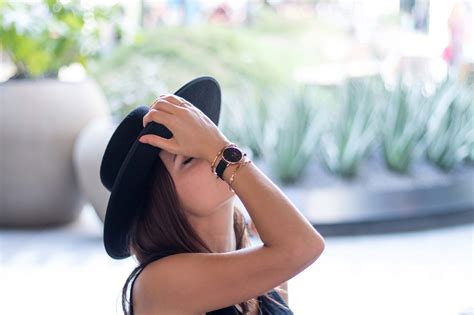 Daniel Wellington Review: The Classic Petite Ashfield - Mode Rsvp