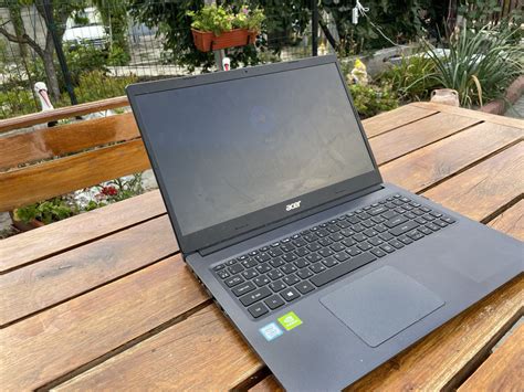 Acer ASPIRE 3 ( Intel core i5 , 8GB ram , NvidiaMX 230 )