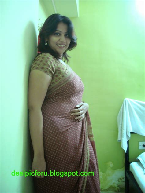 RED BRA INDIAN AUNTY - INDIAN AUNTY