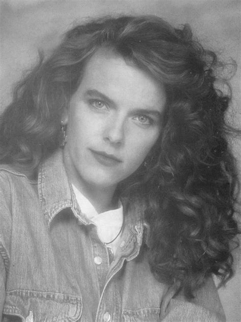 A Tribute to Yvette Nipar: An Unofficial Yvette Nipar Fan Site