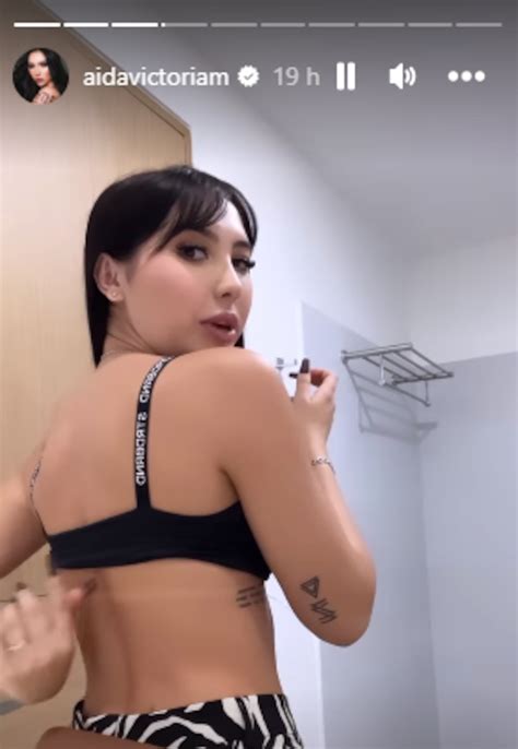 Aida Victoria Desnuda