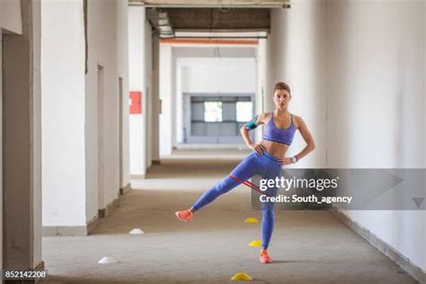 stretching rubberband   images de collection getty images