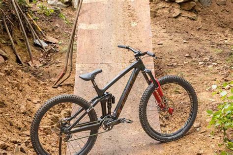 slopestylerin kathi kuypers trek remedy custom slopeduro bike