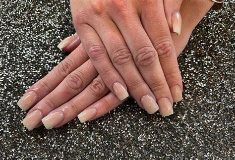 how long does it take to get your nails done