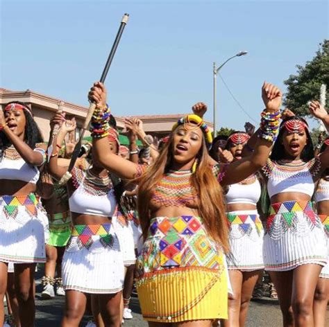 fitness trainer sbahle mpisane  topless