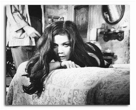 (SS2273375) Filmbild von Nancy Kwan. Kaufen Sie Fotos und Poster von