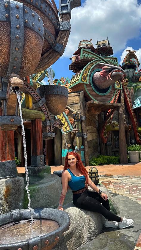 Shelby the NPC 🌱 (@npc_chick) • Instagram photos and videos