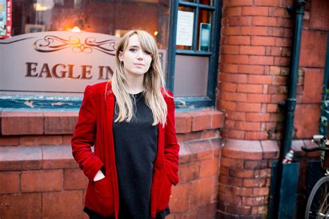 Hannah Lou Clark Backstage with Best Fit | The Line of Best Fit