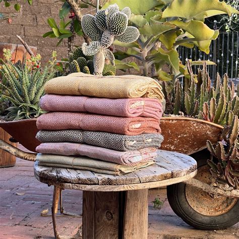 Rebozo: Support and connection for a more natural life