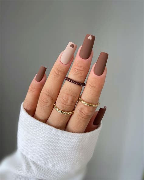 32 Designs of Brown Nails for a Stunning Transformation