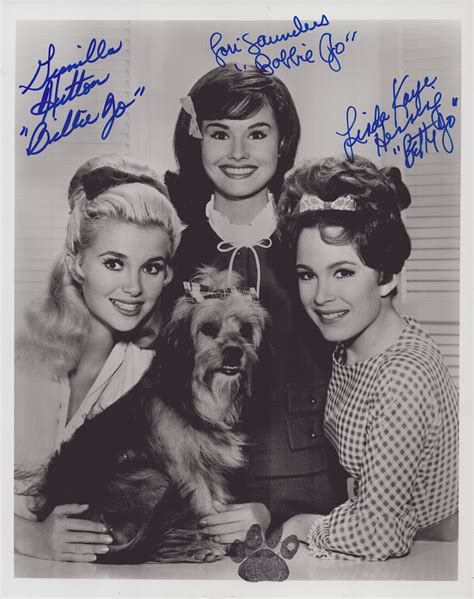 Petticoat Junction Tv Cast - Autographed Signed Photograph co-signed by