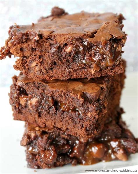 Chocolate Caramel Brownies Recipe - Moms & Munchkins