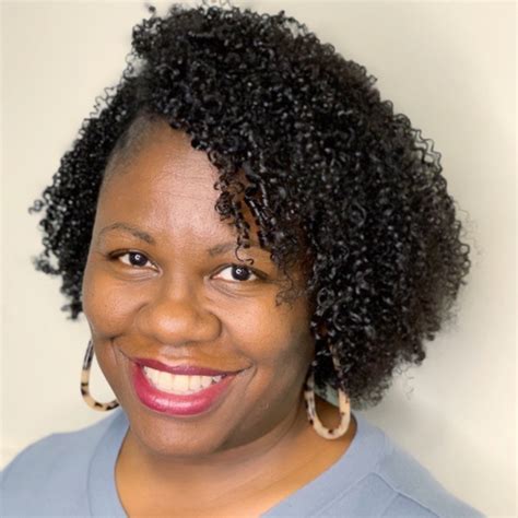 Stephanie Hawkins's Instagram, Twitter & Facebook on IDCrawl