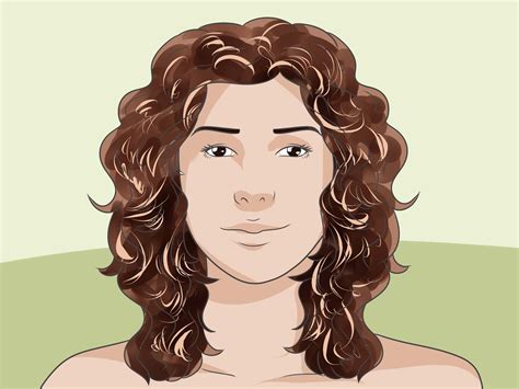 Tutorial explains why short curly hair in layers is easy to manage 11