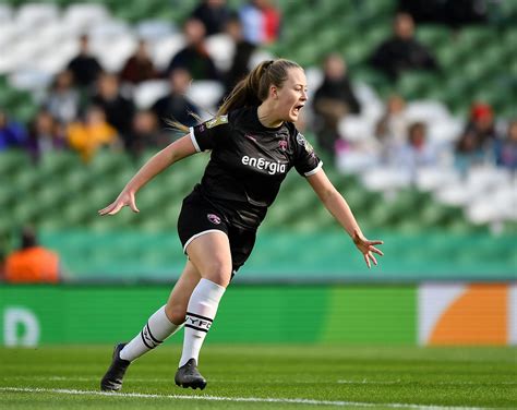 Wexford Youths striker Lauren Kelly hoping for Republic of Ireland call