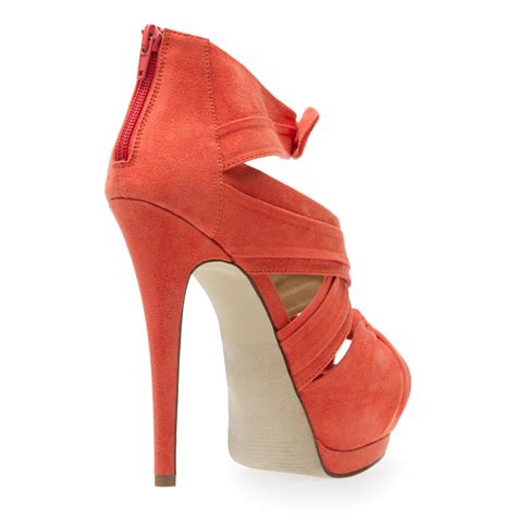 Valantina - ShoeDazzle