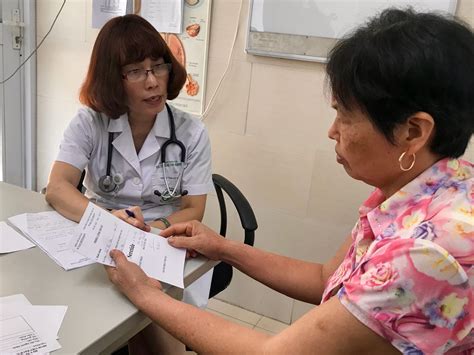 Ô nhiễm môi trường không khí, hút thuốc... là nguyên nhân khiến người