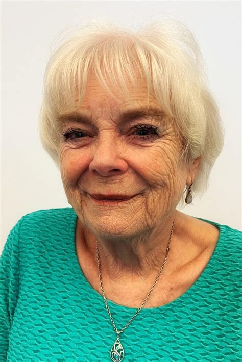 Cllr Kay Gilder | Woodley Town Council